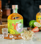 这酒到底是咋酿出来的？和市面上那种泡的药酒或者勾兑酒有啥不一样？