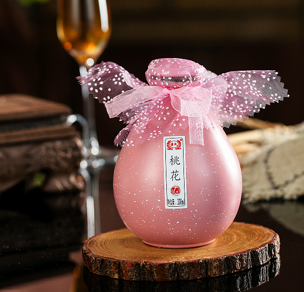 桃花酒：黄氏果酒厂！